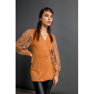 DEJAVÚ Blouse with Impressive Sleeves