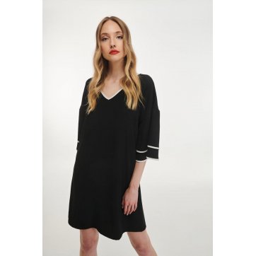 DEJAVÚ Dress with ruffles on the sleeves